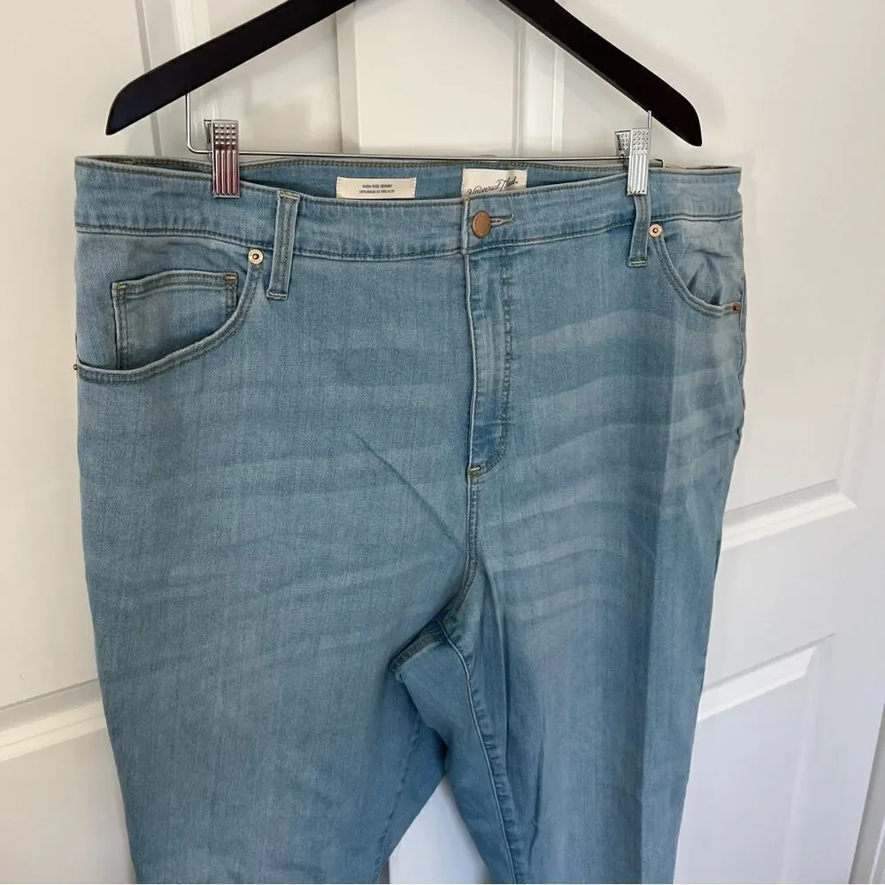 Universal Threads High Rise Skinny NEW light blue 24W